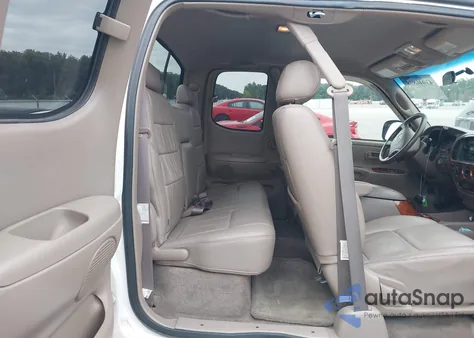 2004 Toyota Tundra Limited V8 from USA, damaged, VIN 5TBBT48184S444985